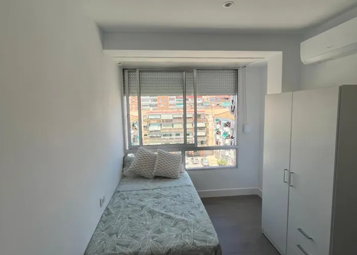 G-rooms *