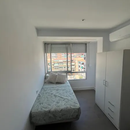 G-rooms *